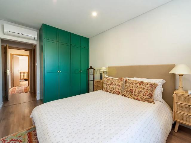 Apartment T3 in Alvalade, Lisboa