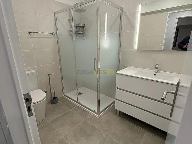 Apartment T3 in Alvalade, Lisboa