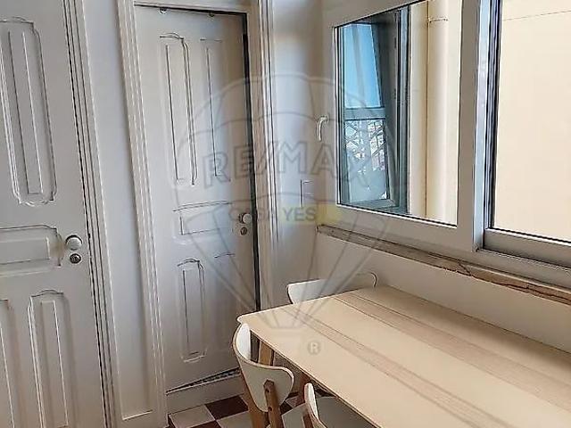 Apartment T3 in Alcântara, Lisboa