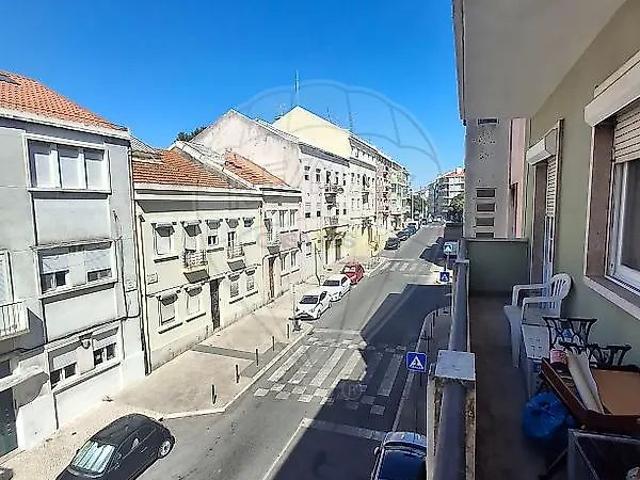 Apartment T3 in Alcântara, Lisboa
