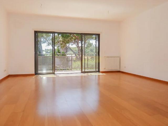 Apartment T3 in Alcabideche, Cascais