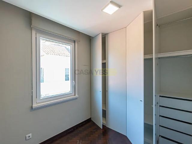 Apartment T3 in Aldoar, Foz do Douro e Nevogilde, Porto