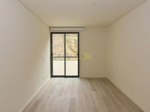 Apartment T3 in Aldoar, Foz do Douro e Nevogilde, Porto