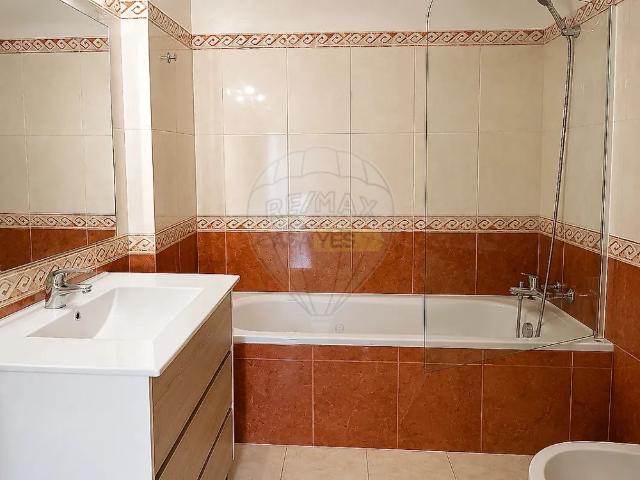 Apartment T3 in Alfragide, Amadora