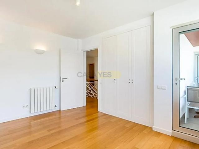 Apartment T3 in Algés, Linda a Velha e Cruz Quebrada Dafundo, Oeiras