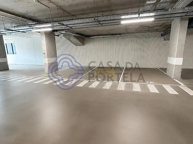 Apartment T3 in Algés, Linda a Velha e Cruz Quebrada Dafundo, Oeiras