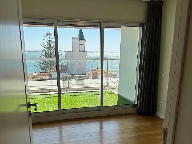 Apartment T3 in Algés, Linda a Velha e Cruz Quebrada Dafundo, Oeiras