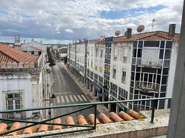 Apartment T3 in Almeirim, Almeirim