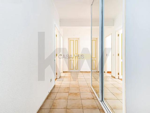 Apartment T3 in Armação de Pêra, Silves