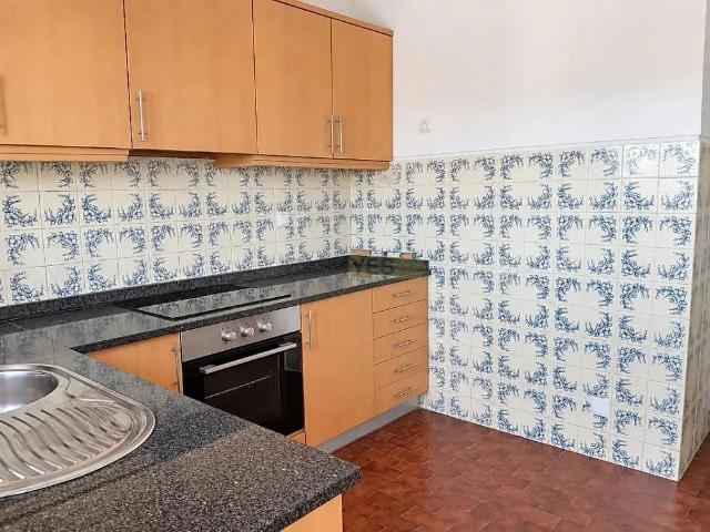 Apartment T3 in Barcelos, Vila Boa e Vila Frescainha São Martinho e São Pedro, Barcelos