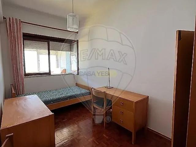 Apartment T3 in Benfica, Lisboa