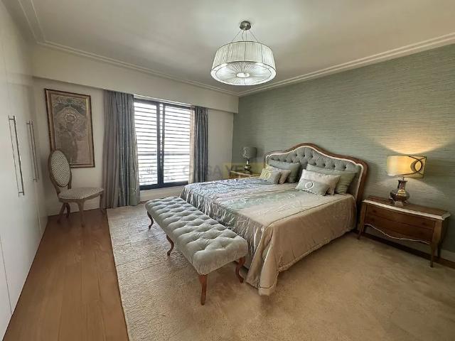 Apartment T3 in Benfica, Lisboa