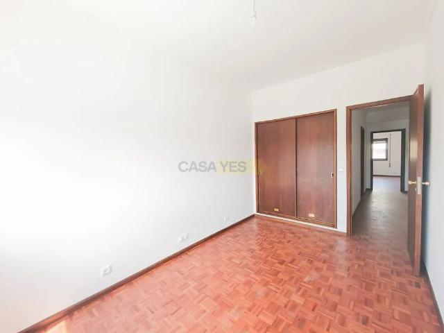 Apartment T3 in Glória e Vera Cruz, Aveiro