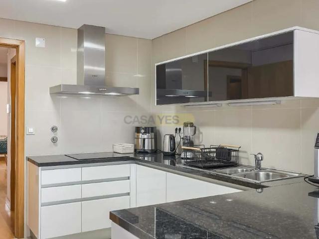 Apartment T3 in Glória e Vera Cruz, Aveiro