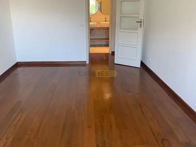 Apartment T3 in Estrela, Lisboa