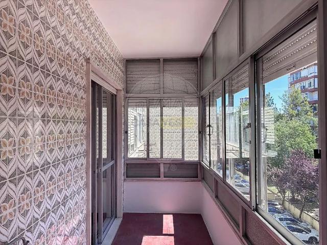 Apartment T3 in Odivelas, Odivelas