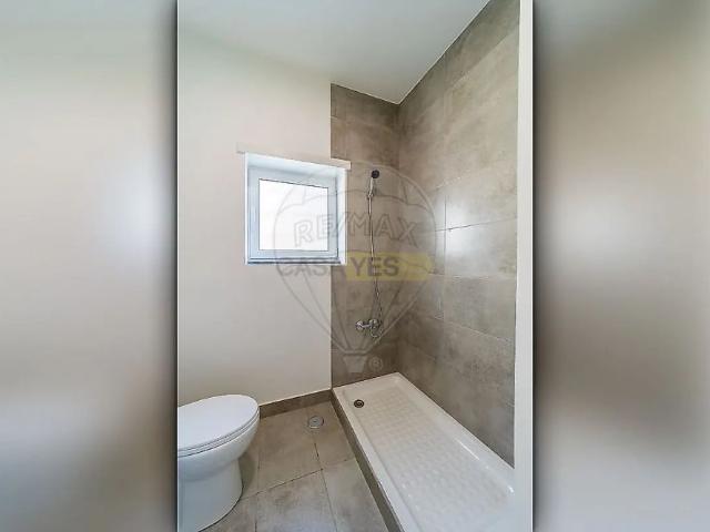 Apartment T3 in Oeiras e São Julião da Barra, Paço de Arcos e Caxias, Oeiras