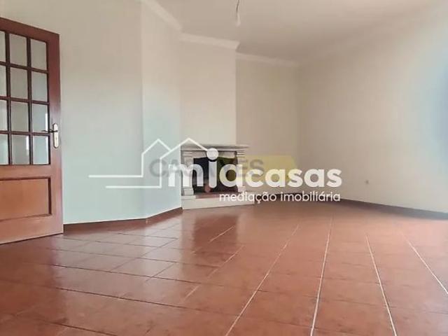 Apartment T3 in Oiã, Oliveira do Bairro