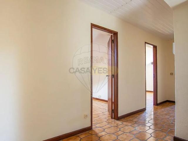 Apartment T3 in Oliveira do Hospital e São Paio de Gramaços, Oliveira do Hospital