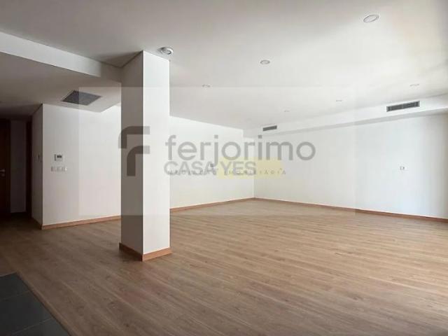 Apartment T3 in Oliveira, São Paio e São Sebastião, Guimarães