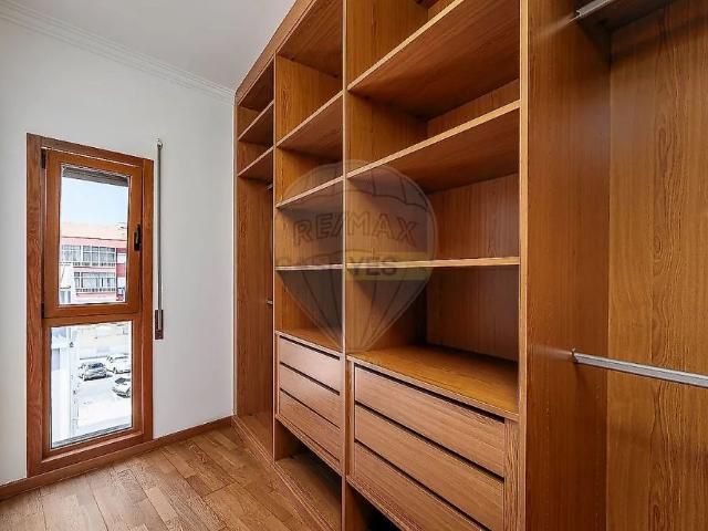 Apartment T3 in Loures, Loures