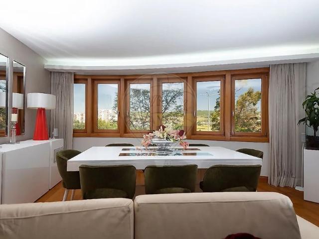 Apartment T3 in Loures, Loures