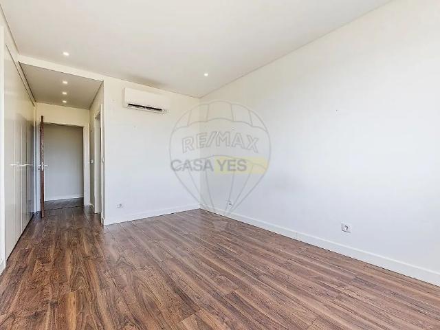 Apartment T3 in Loures, Loures