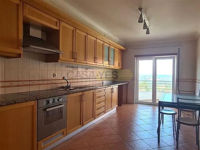 Apartment T3 in Leiria, Pousos, Barreira e Cortes, Leiria