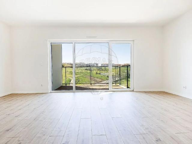 Apartment T3 in Lumiar, Lisboa