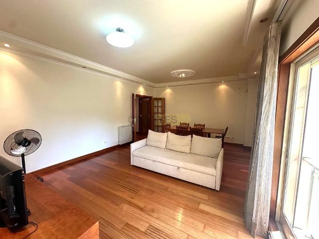Apartment T3 in Lumiar, Lisboa