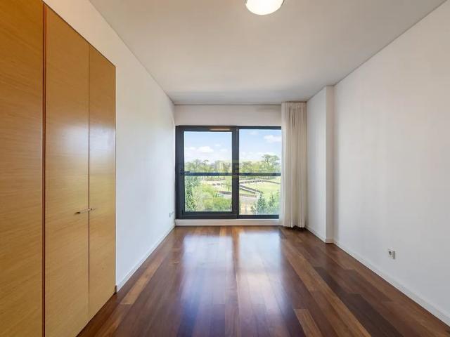 Apartment T3 in Lumiar, Lisboa