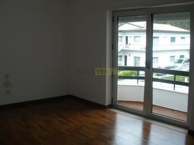 Apartment T3 in Monte Real e Carvide, Leiria