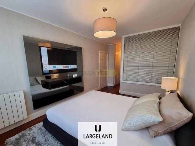 Apartment T3 in Matosinhos e Leça da Palmeira, Matosinhos