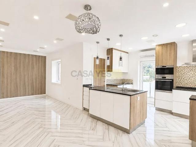 Apartment T3 in Malveira e São Miguel de Alcainça, Mafra