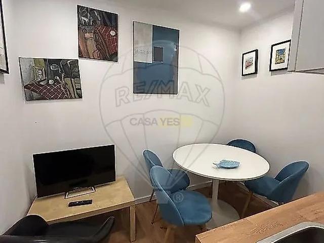 Apartment T3 in Misericórdia, Lisboa
