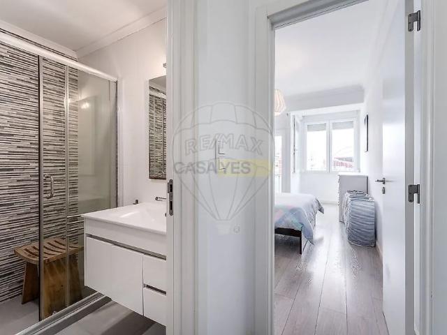 Apartment T3 in São Domingos de Benfica, Lisboa