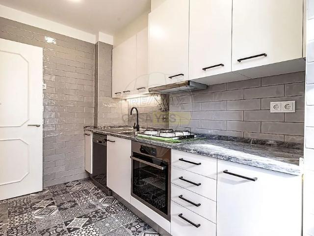Apartment T3 in São Domingos de Benfica, Lisboa