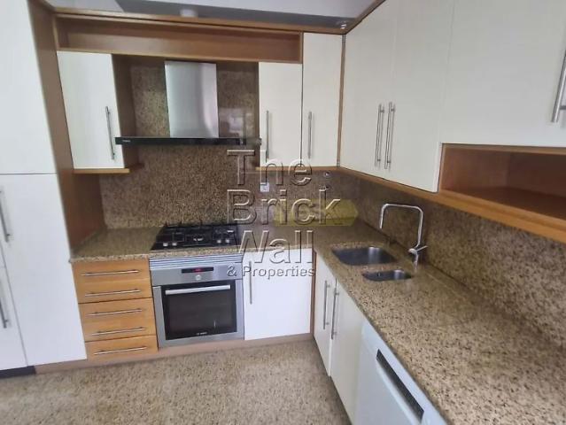 Apartment T3 in São Domingos de Benfica, Lisboa