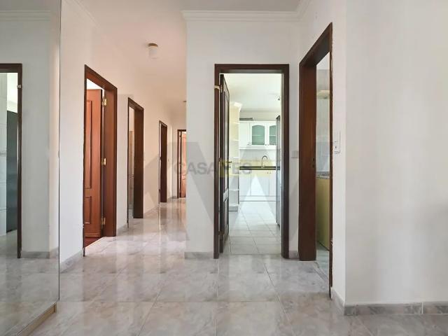 Apartment T3 in São Domingos de Rana, Cascais