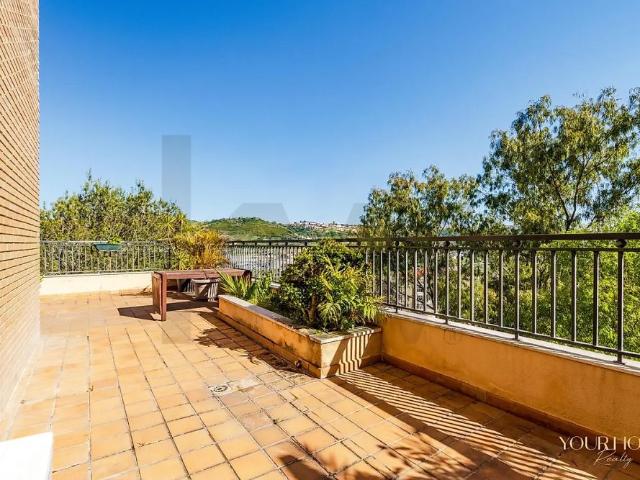 Apartment T3 in Santo António dos Cavaleiros e Frielas, Loures