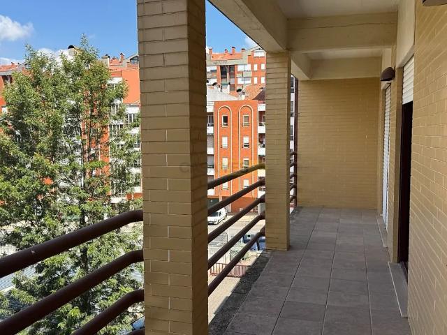 Apartment T3 in Santo António dos Olivais, Coimbra