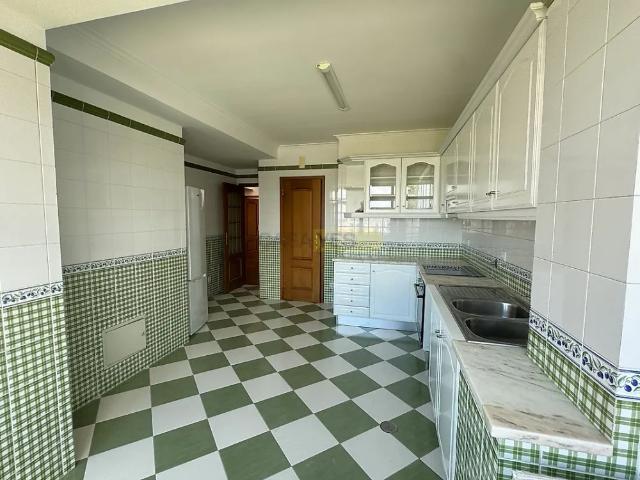 Apartment T3 in Santo António dos Olivais, Coimbra