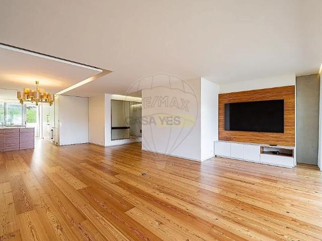 Apartment T3 in Santa Marinha e São Pedro da Afurada, Vila Nova de Gaia
