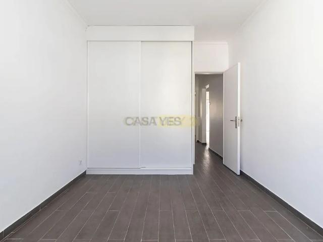 Apartment T3 in Setúbal São Julião, Nossa Senhora da Anunciada e Santa Maria da Graça, Setúbal