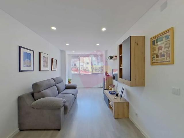 Apartment T3 in Pontinha e Famões, Odivelas