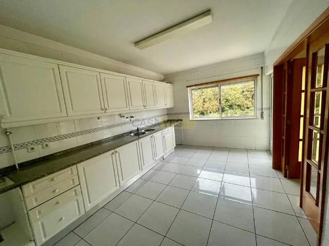 Apartment T3 in Palmeira de Faro e Curvos, Esposende
