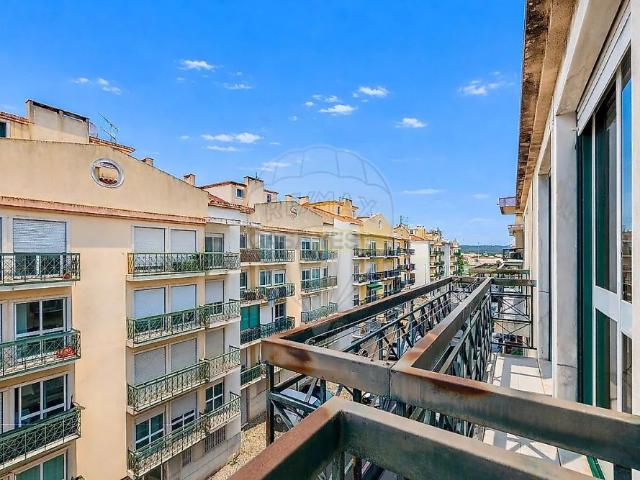 Apartment T3 in Queluz e Belas, Sintra