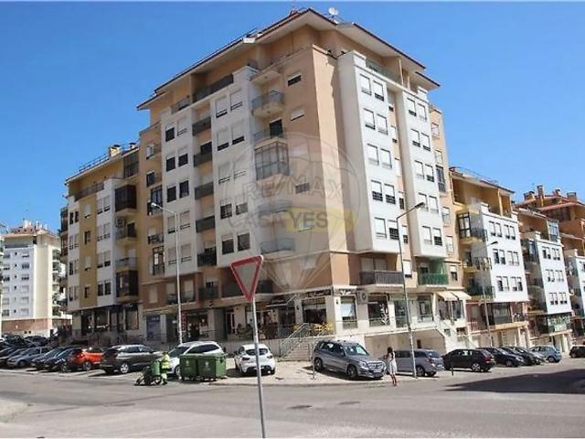 Apartment T3 in Queluz e Belas, Sintra