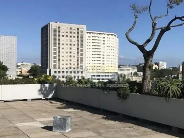 Apartment T3 in Ramalde, Porto