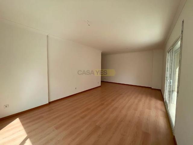 Apartment T3 in Rio Maior, Rio Maior